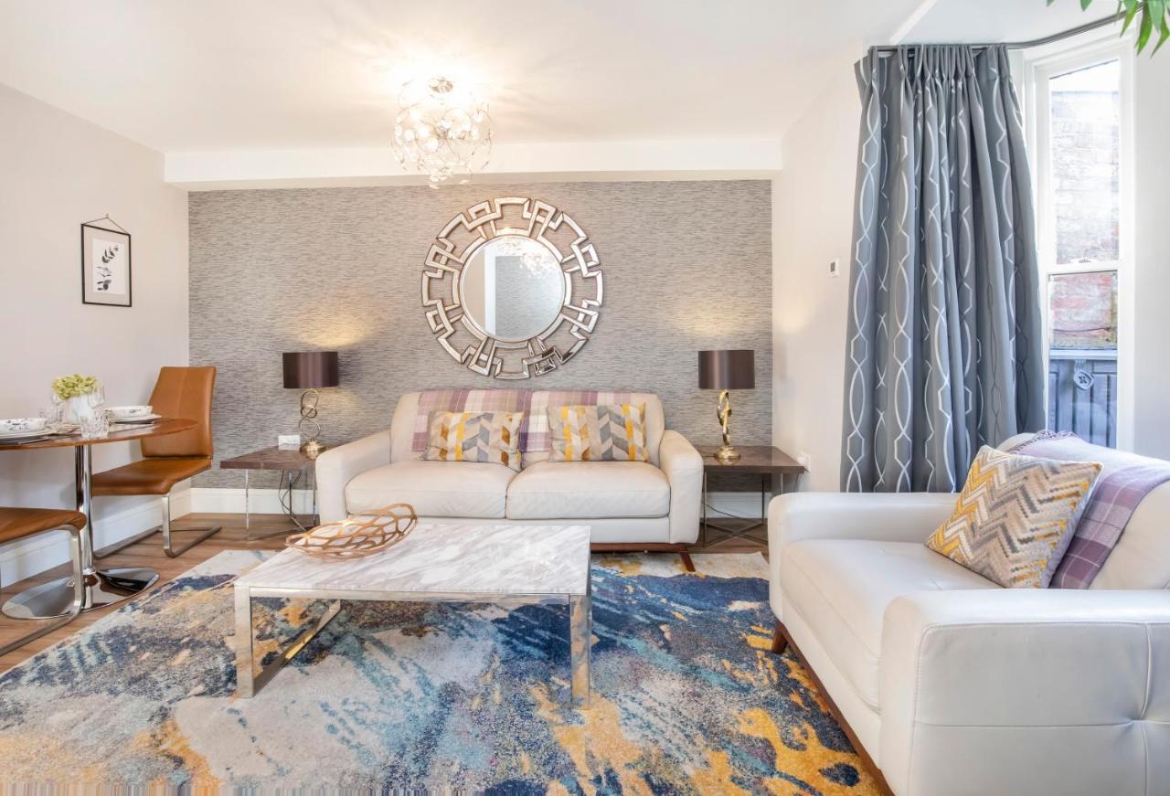 8 Blue Bridge- Elegant And Luxurious 1 Bedroom Apt- Free Parking York Extérieur photo