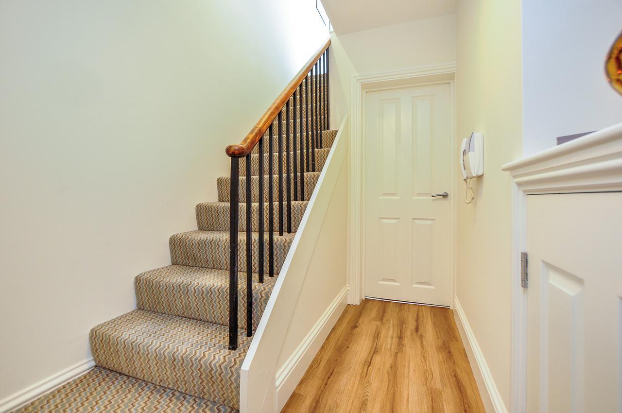 8 Blue Bridge- Elegant And Luxurious 1 Bedroom Apt- Free Parking York Extérieur photo